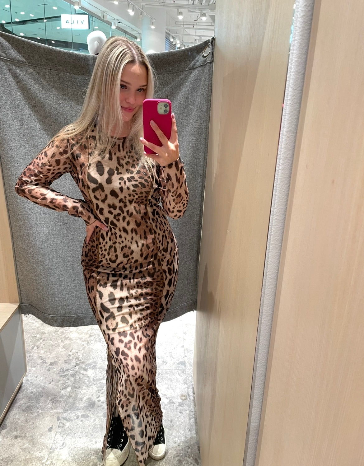 VININNA Midi Dress - Black